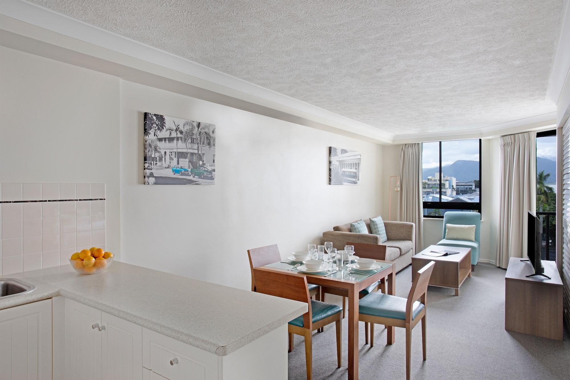 Mantra Esplanade Hotel Cairns Kültér fotó