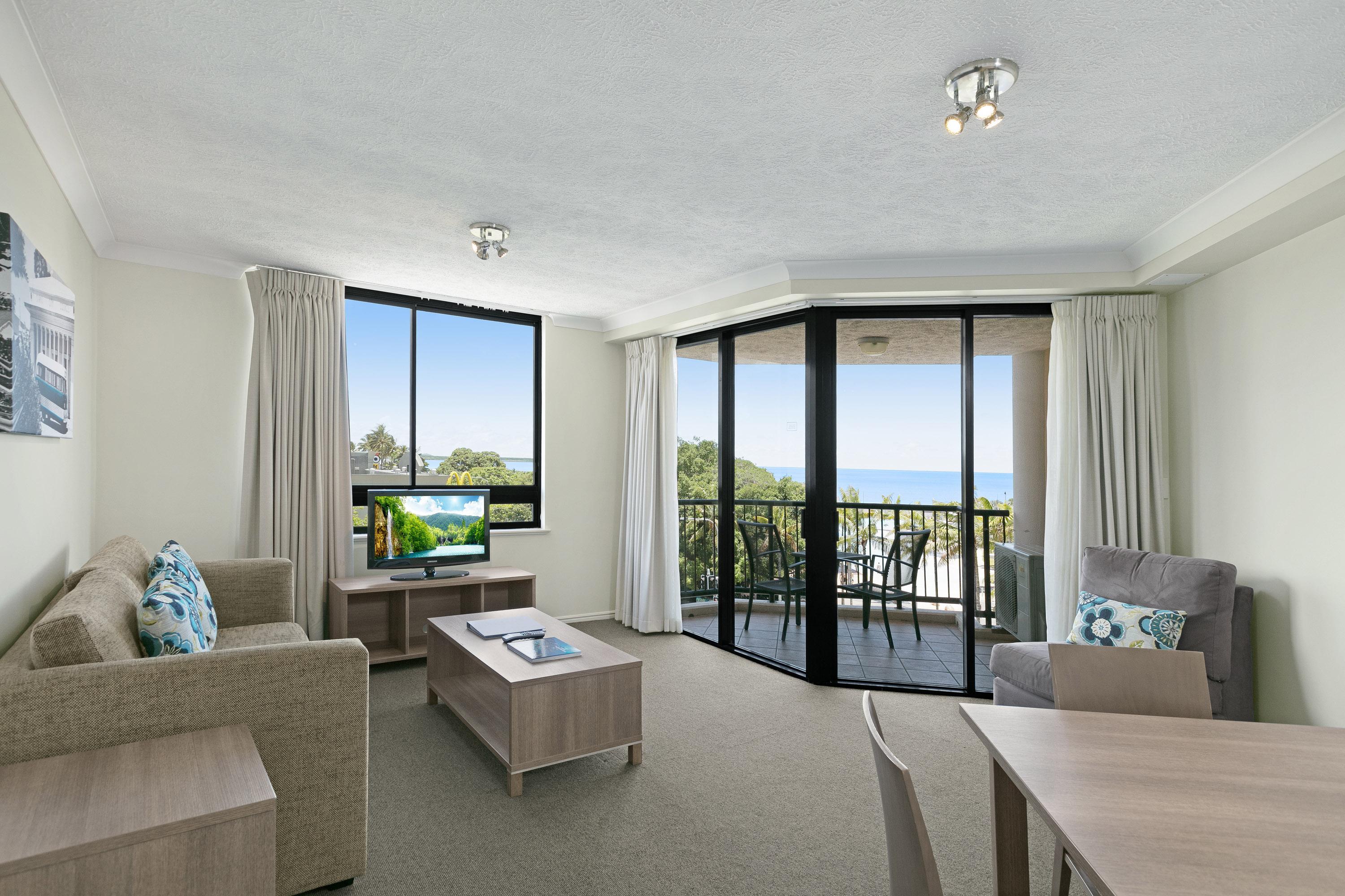 Mantra Esplanade Hotel Cairns Kültér fotó