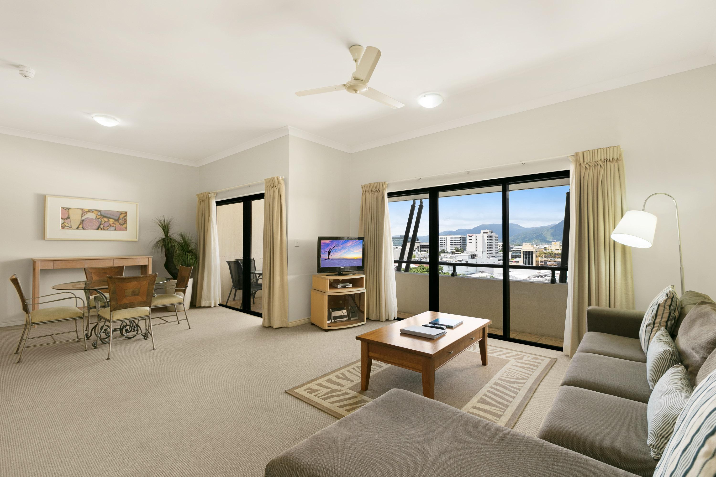 Mantra Esplanade Hotel Cairns Kültér fotó