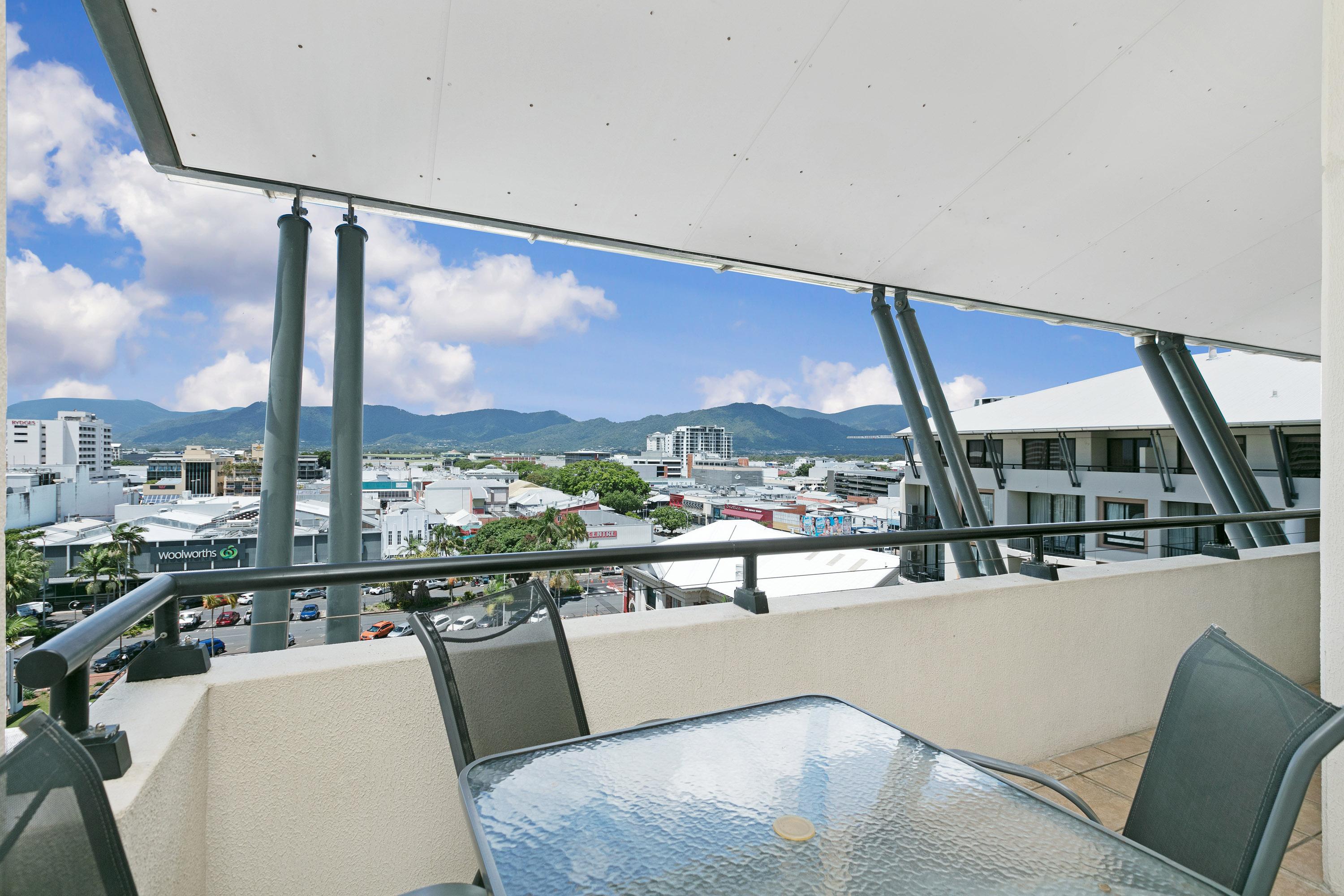 Mantra Esplanade Hotel Cairns Kültér fotó